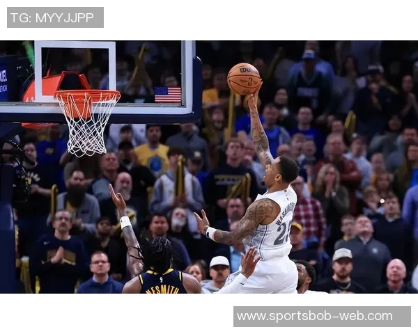 爱德华兹高效得分难救主球队失利全场19投11中砍下31分表现依旧亮眼 爱德华兹高效得分难救主球队失利全场19投11中砍下31分表现依旧亮眼